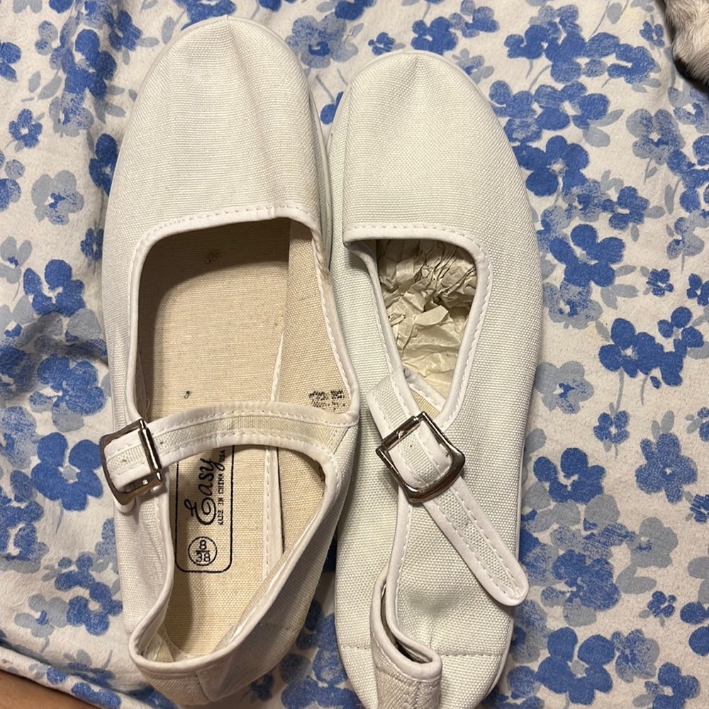 Chinese Mary Janes. Thicker Heeled. They Say Size 38 But US I’d Say 7.5.